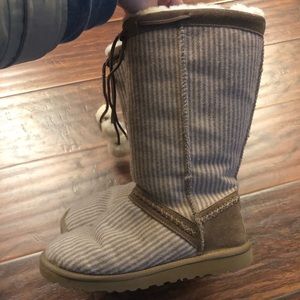 Knit striped uggs